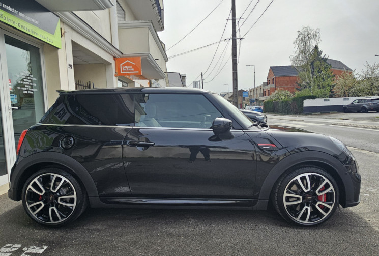 Mini MINI JOHN COOPER WORKS  3 Portes JCW 2.0 i 16V 231 cv Boîte auto