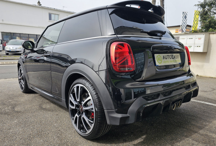 Mini MINI JOHN COOPER WORKS  3 Portes JCW 2.0 i 16V 231 cv Boîte auto
