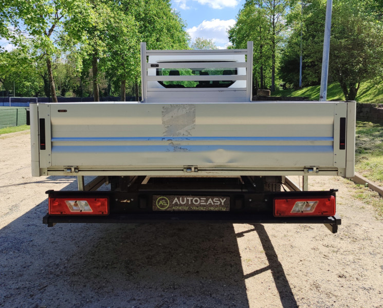FORD TRANSIT Plateau Fixe/ H1 350 L4 / 2.2 155 cv / 3 Pl