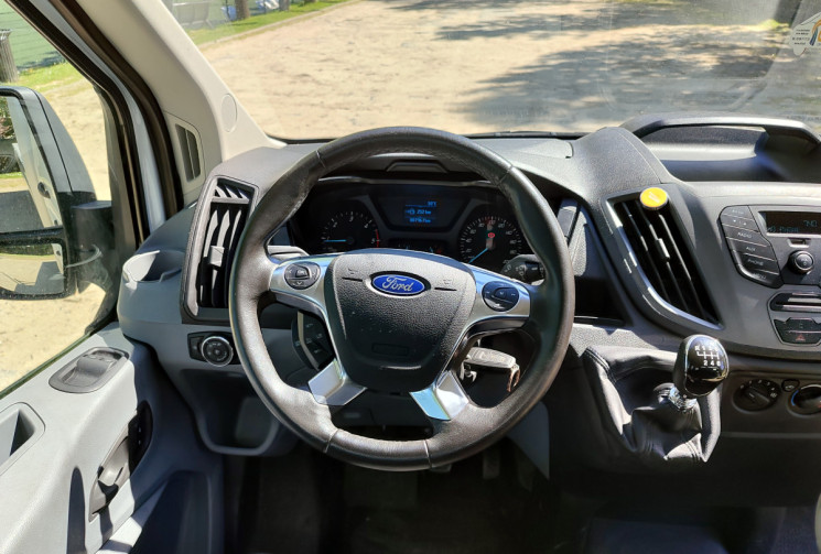 FORD TRANSIT Plateau Fixe/ H1 350 L4 / 2.2 155 cv / 3 Pl