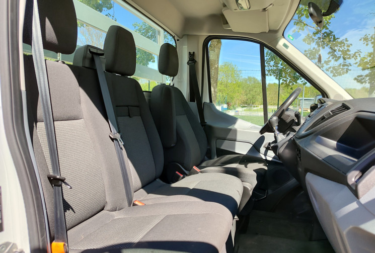 FORD TRANSIT Plateau Fixe/ H1 350 L4 / 2.2 155 cv / 3 Pl