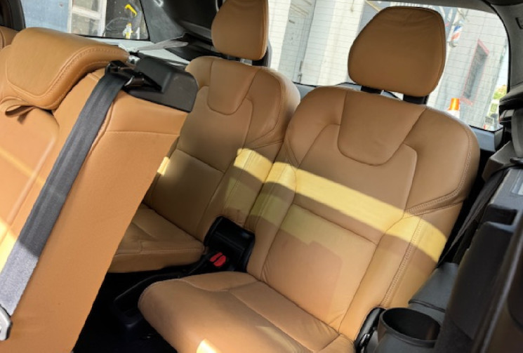 Volvo XC90 inscription D5 AWD 224 cv origine France 1er main / 7 places / ETAT NEUF 