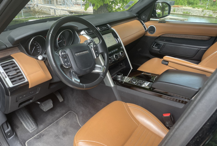 Land-Rover Discovery  2.0 TD4 4WD HSE LUXURY 7 PLACES 180 SUIVI COMPLET LAND ROVER