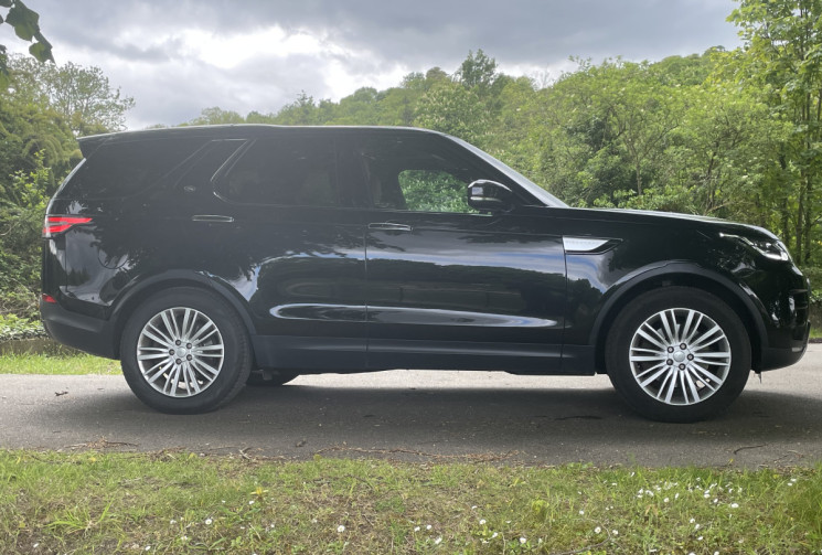 Land-Rover Discovery  2.0 TD4 4WD HSE LUXURY 7 PLACES 180 SUIVI COMPLET LAND ROVER