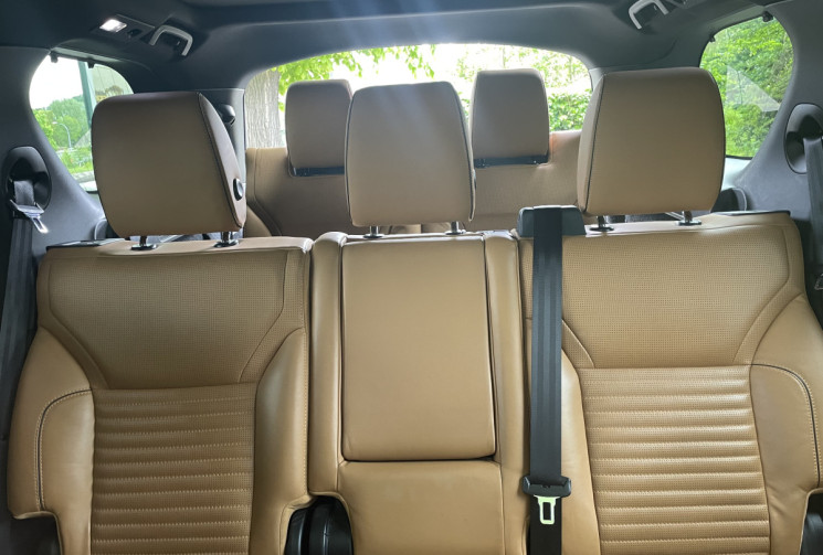 Land-Rover Discovery  2.0 TD4 4WD HSE LUXURY 7 PLACES 180 SUIVI COMPLET LAND ROVER