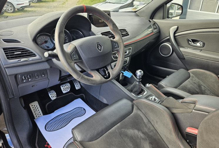 Renault MEGANE III RS 2.0 TURBO 275 TROPHY N°27