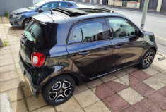 SMART FORFOUR 2 (453) 1.0 i passion 71 cv + Toit ouvrant + siège chauffant