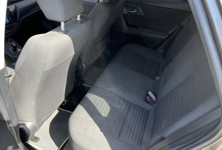 TOYOTA AURIS TECHNOLINE 136H 98 VVT-i / suivi d'entretien / deux clés