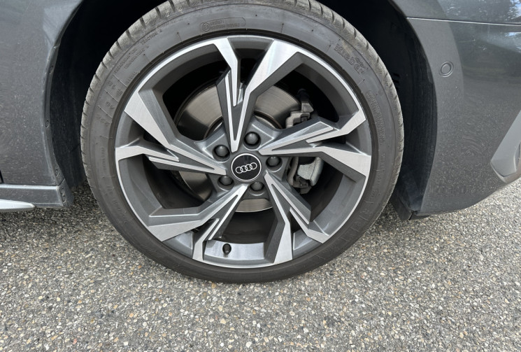 Audi A3 Berline / 35 TFSI / 150 ch / Mild Hybrid / S line / S tronic 7
