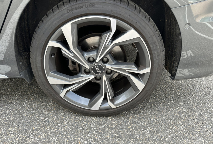 Audi A3 Berline / 35 TFSI / 150 ch / Mild Hybrid / S line / S tronic 7