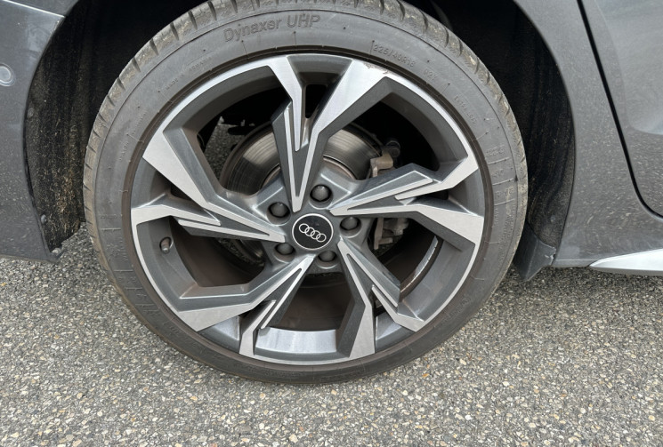 Audi A3 Berline / 35 TFSI / 150 ch / Mild Hybrid / S line / S tronic 7