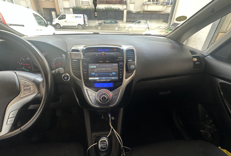 Hyundai ix20 1.6 CRDI 115 toit ouvrant 