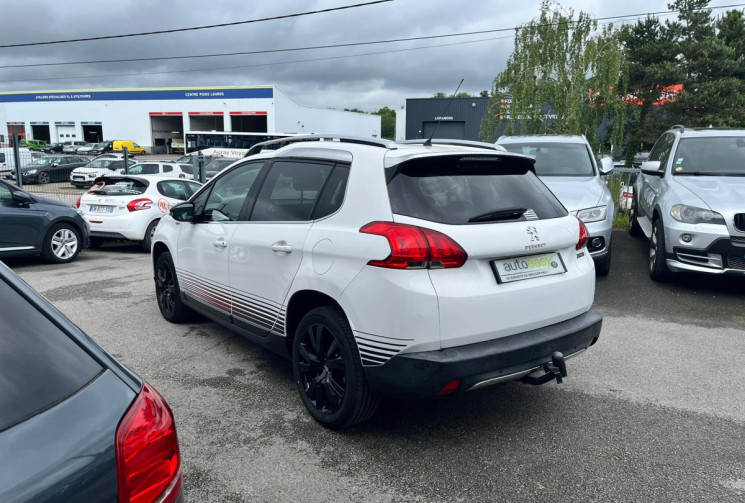 Peugeot 2008 1.2 PURETECH S&S 110 CV URBAN CROSS