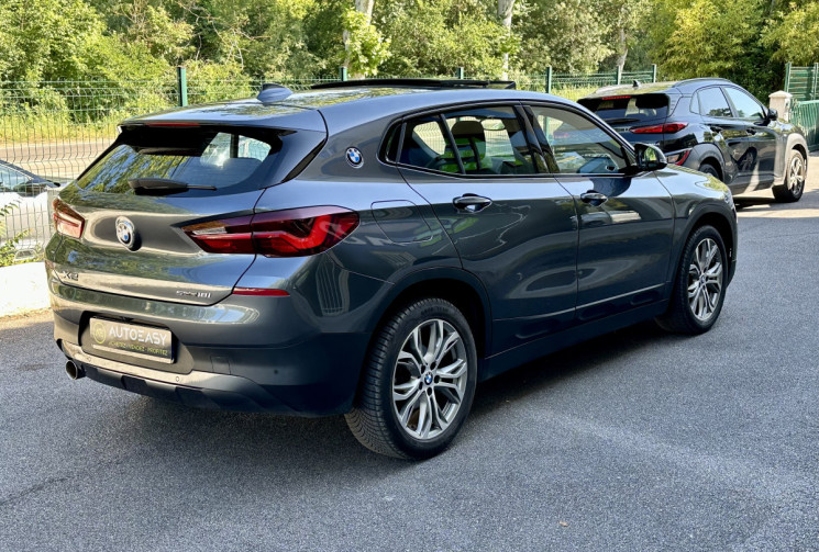 BMW X2 (F39) 18i 136 LOUNGE DCT7 Full Options / Toit ouvrant / Camera / Attelage / GARANTIE 6 MOIS
