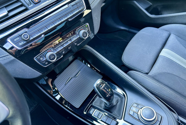 BMW X2 (F39) 18i 136 LOUNGE DCT7 Full Options / Toit ouvrant / Camera / Attelage / GARANTIE 6 MOIS