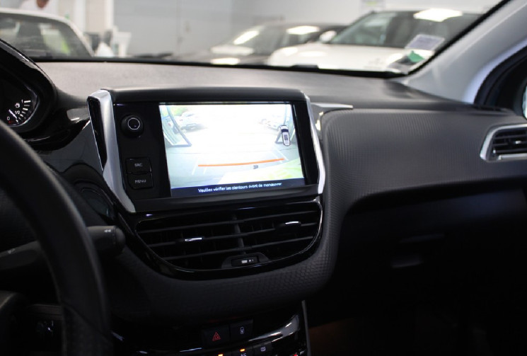 PEUGEOT 2008 1.2 CROSSWAY 110 EAT6 Boite automatique