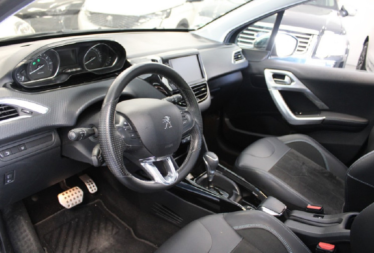 PEUGEOT 2008 1.2 CROSSWAY 110 EAT6 Boite automatique
