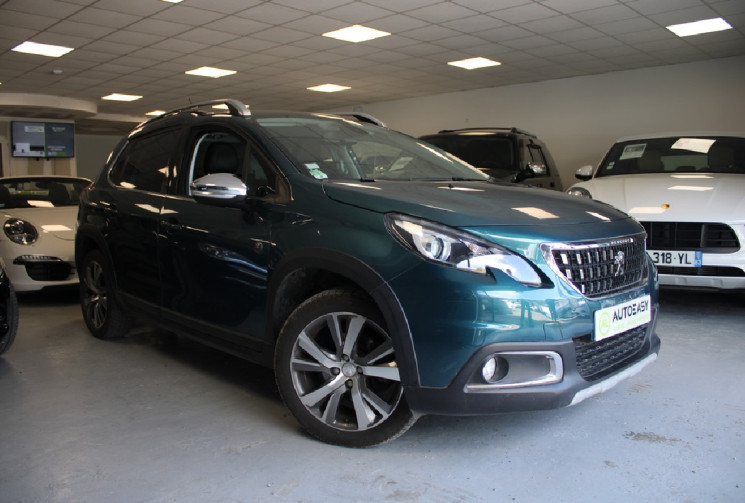 PEUGEOT 2008 1.2 CROSSWAY 110 EAT6 Boite automatique