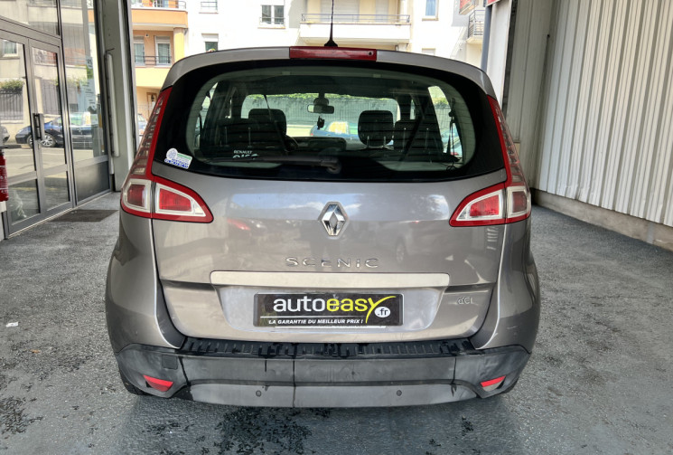 RENAULT SCENIC 1.9 DCi 130