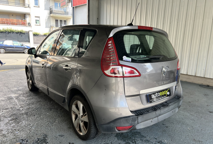 RENAULT SCENIC 1.9 DCi 130