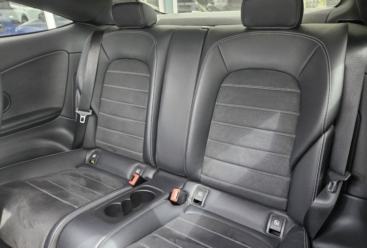 Mercedes CLASSE C COUPE C200 2.0i 185 9G-TRONIC FASCINATION AMG