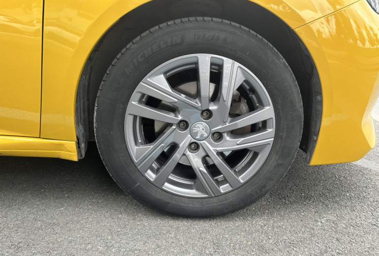 PEUGEOT 208 II 1.2 PureTech 100 cv Boîte auto / Véhicule école