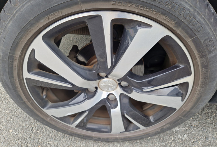 Peugeot 2008 1.2 E6c GT LINE S & S EAT6