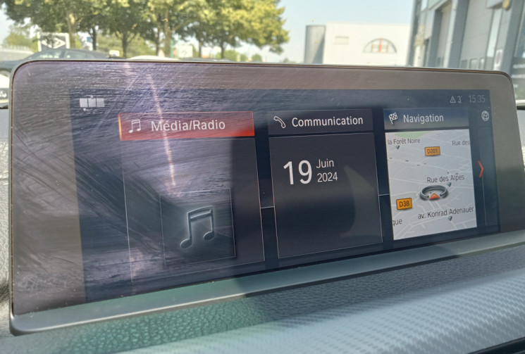 BMW Série 4 Gran Coupé M Sport 150 CV 418 DA - Compteur virtuel -  Cuir -