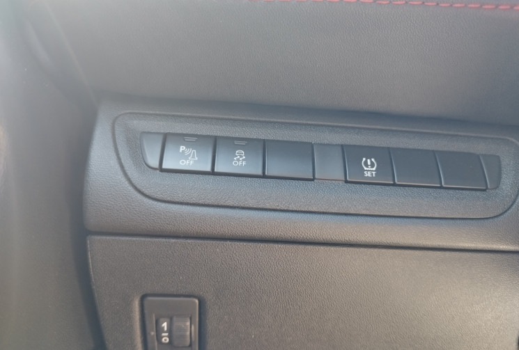 Peugeot 208 I GTI 1.6 THP 200 CV
