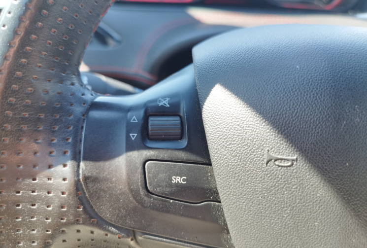 Peugeot 208 I GTI 1.6 THP 200 CV