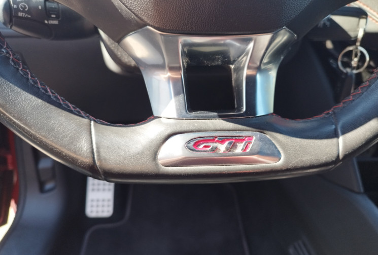 Peugeot 208 I GTI 1.6 THP 200 CV