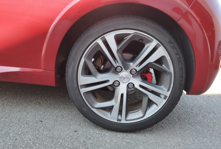 Peugeot 208 I GTI 1.6 THP 200 CV
