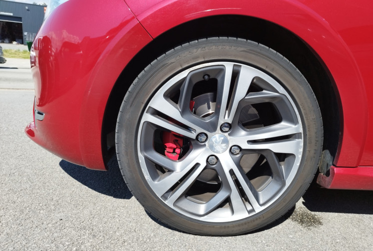 Peugeot 208 I GTI 1.6 THP 200 CV