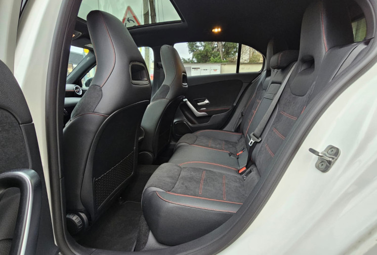 Mercedes Classe A 180 AMG line 136 cv toit ouvrant