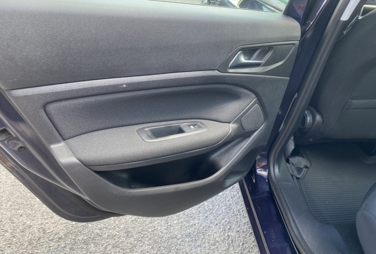 Peugeot 308 SW 1.6 Hdi 120 cv EAT6 Active Business RESERVOIR D'URÉE CHANGÉ