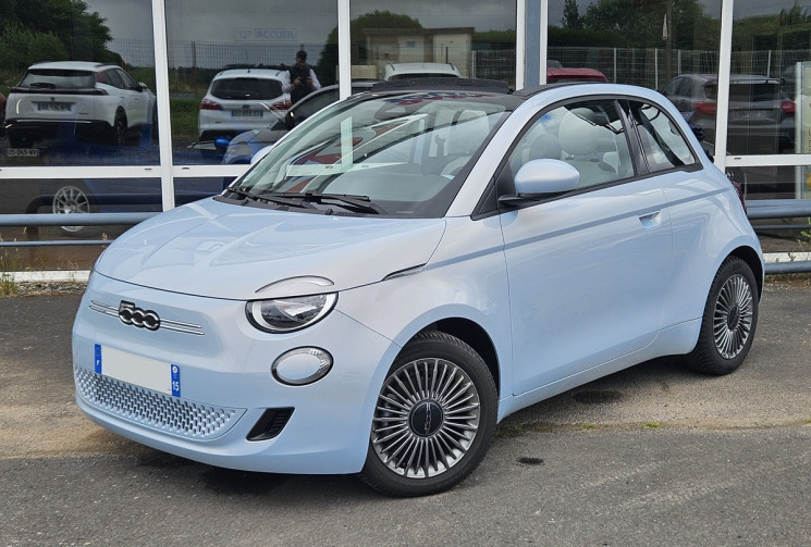 FIAT 500C E II 42KWH 118 ICONE 1°M