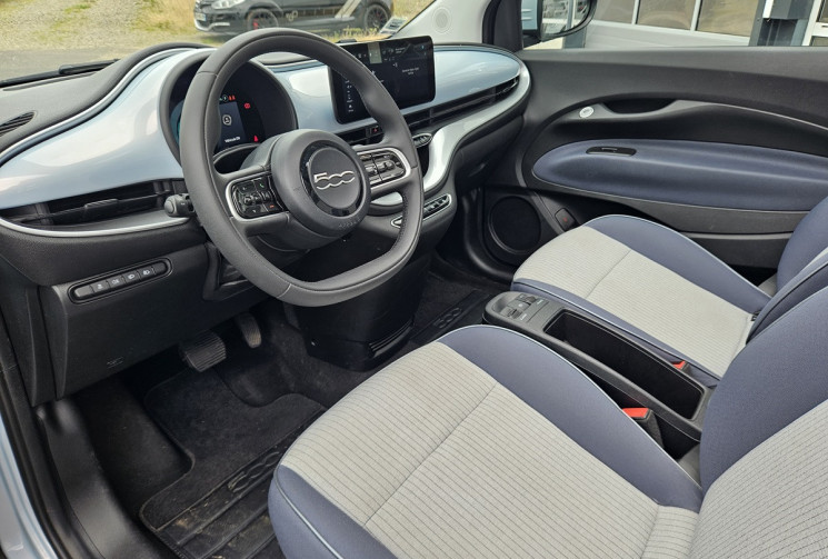 FIAT 500C E II 42KWH 118 ICONE 1°M