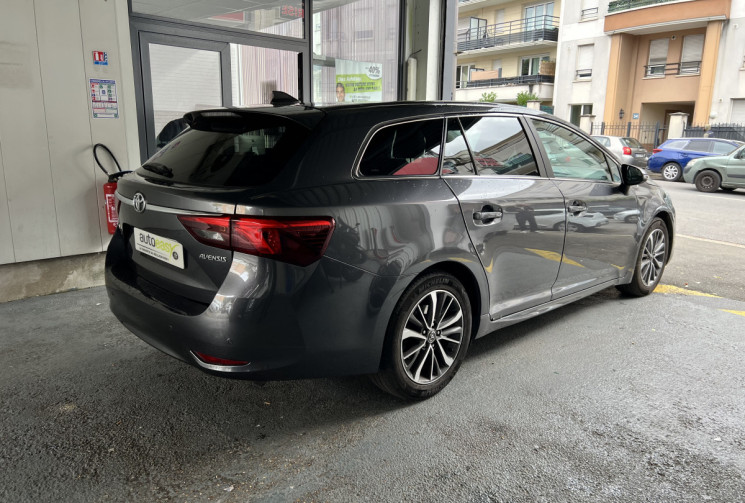 TOYOTA AVENSIS III 1.6 112 EXECUTIVE TOIT PANORAMIQUE 