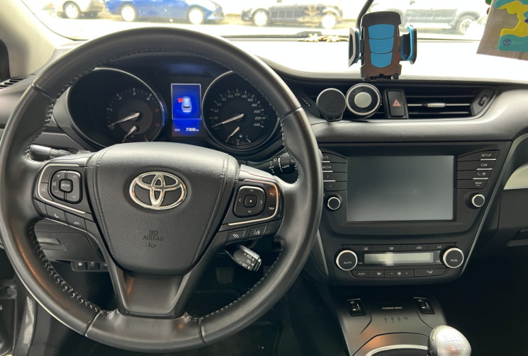 TOYOTA AVENSIS III 1.6 112 EXECUTIVE TOIT PANORAMIQUE 