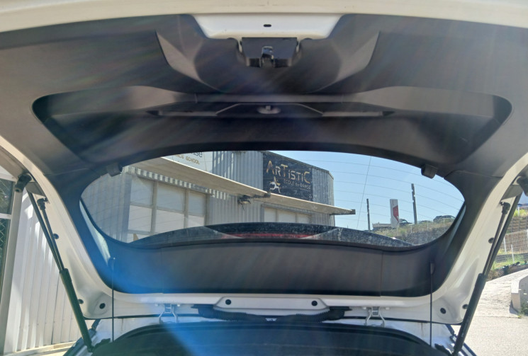 PEUGEOT 2008 e-2008 100 kw 136 ch GT  Charge rapide