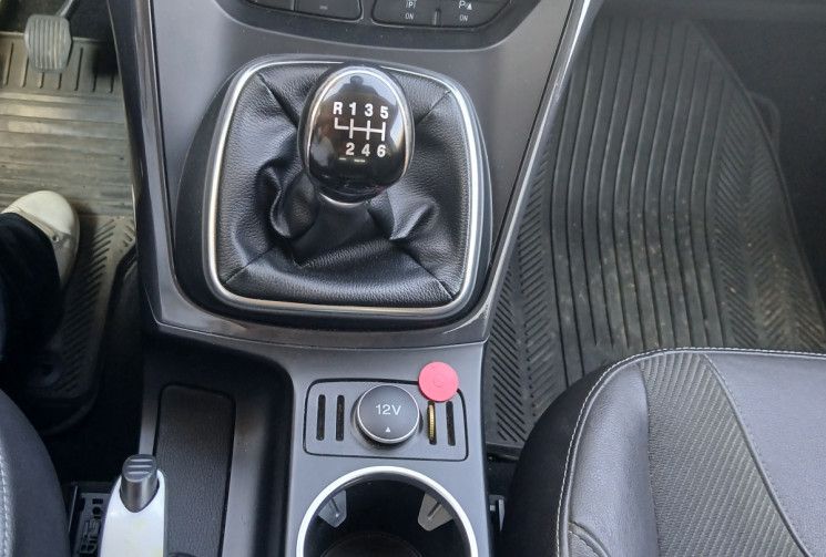 Ford Kuga TITANIUM II 2.0 TDCi 16V 4x2 140