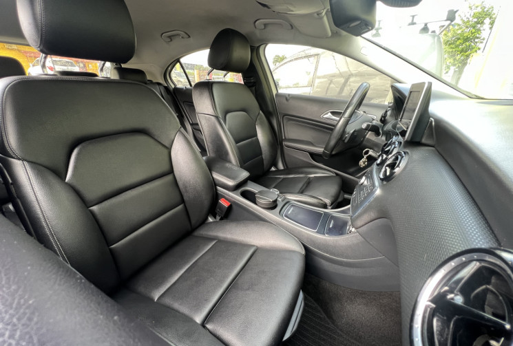 Mercedes Classe A Phase 2 160 d Intuition 1.5 d 8V 7G-DCT 90 cv Boîte automatique