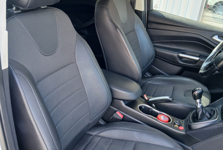 Ford Kuga TITANIUM II 2.0 TDCi 16V 4x2 140