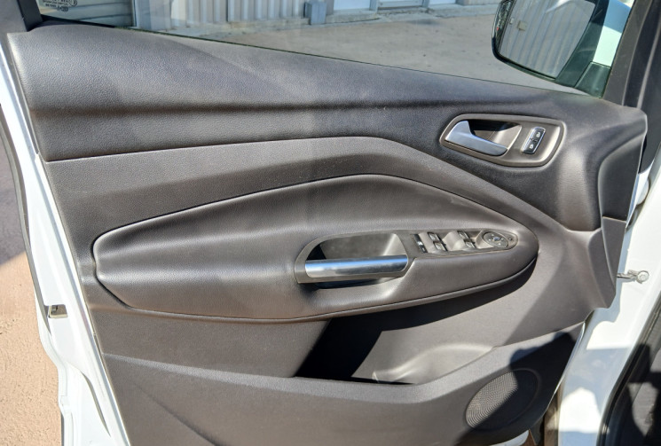 Ford Kuga TITANIUM II 2.0 TDCi 16V 4x2 140