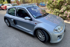RENAULT CLIO 2 ph1 3.0 V6 225cv Rare / Renault Sport