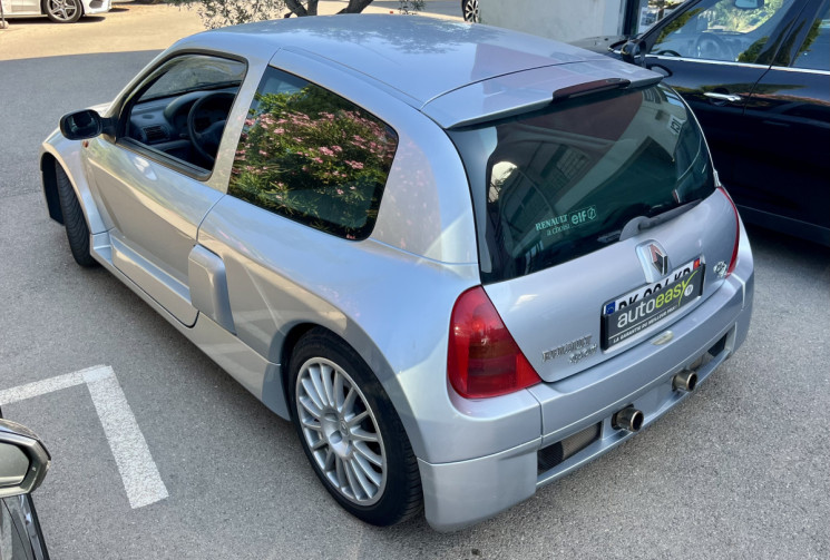 RENAULT CLIO 2 ph1 3.0 V6 225cv Rare / Renault Sport