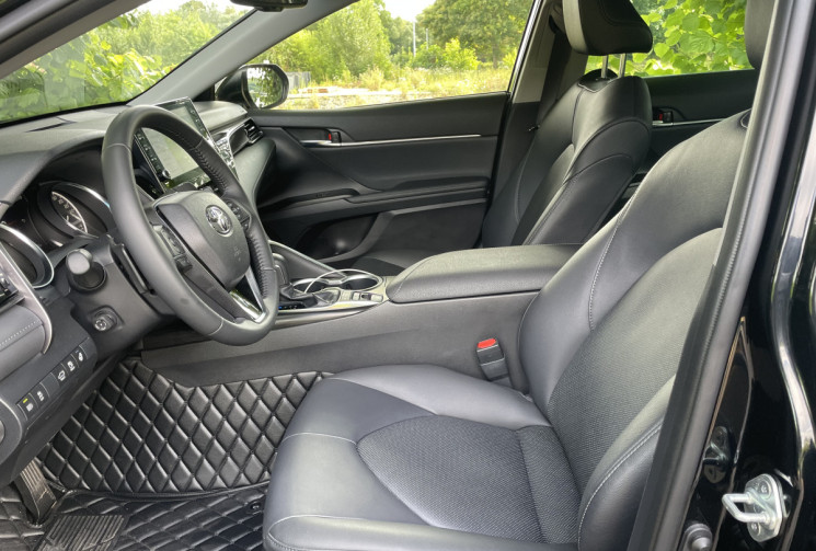TOYOTA Camry 2.5 VVT-I 16V HYBRID DESIGN 218