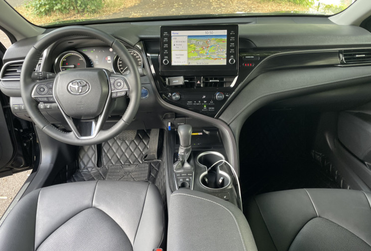 Toyota Camry 2.5 VVT-I 16V HYBRID DESIGN 218 / TVA RECUPERABLE