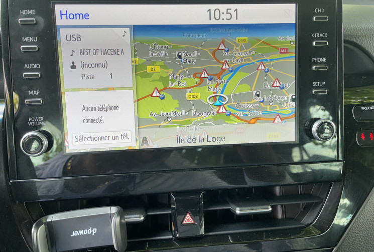 Toyota Camry 2.5 VVT-I 16V HYBRID DESIGN 218 / TVA RECUPERABLE