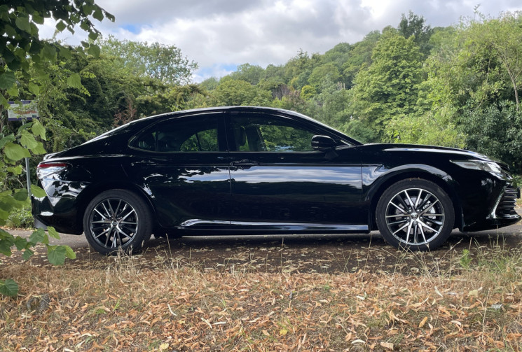 Toyota Camry 2.5 VVT-I 16V HYBRID DESIGN 218 / TVA RECUPERABLE